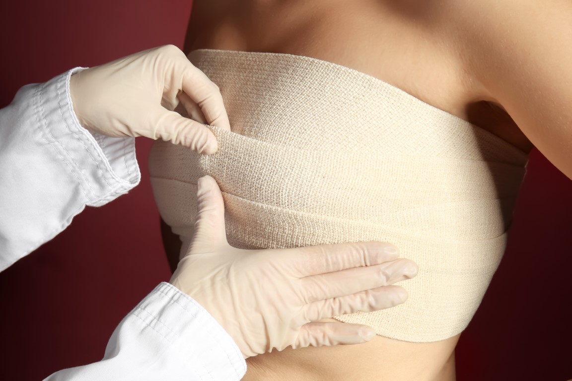 bandage implants seins augmentation mammaire fait mal