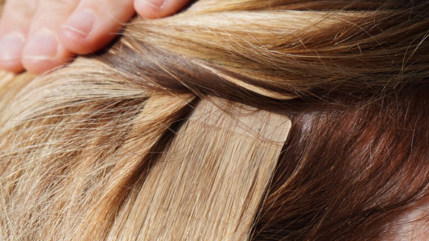 extensions cheveux à bandes adhésives