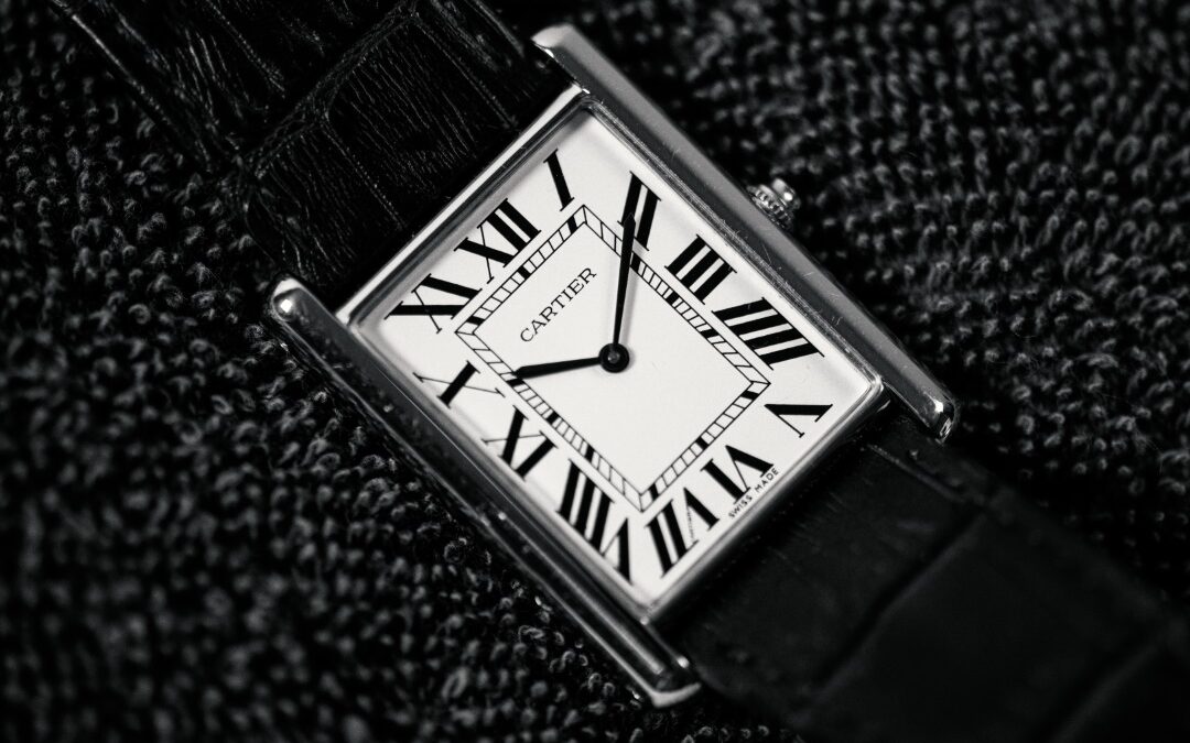 L’élégance intemporelle des montres Tank Cartier : un symbole de luxe et de raffinement