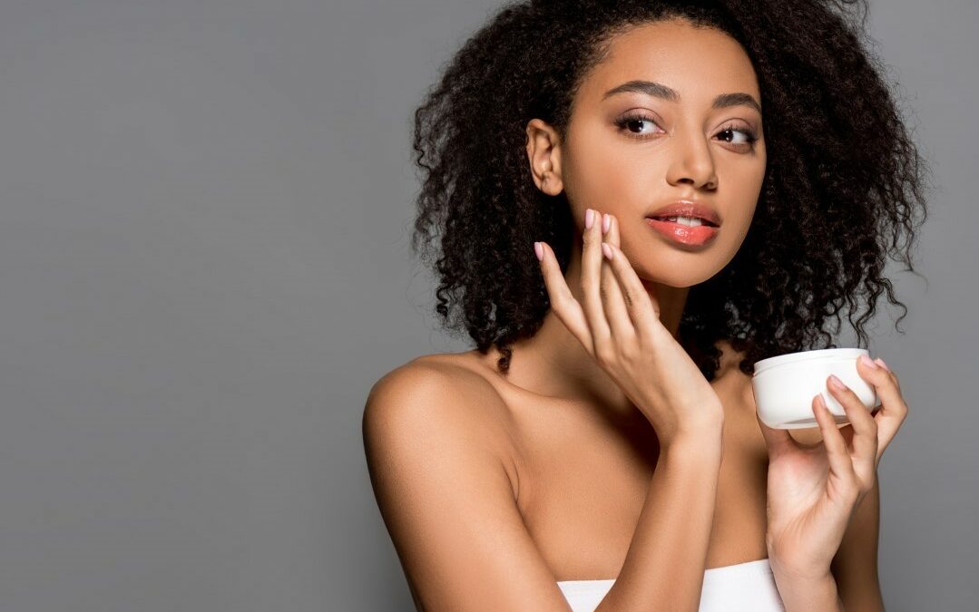 Un teint zéro défaut : Le pouvoir des crèmes anti-taches dans votre routine beauté quotidienne